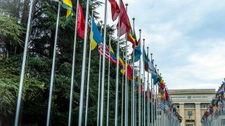 【スイス留学】国際機関、金融機関、多国籍企業が集まるジュネーブキャンパスの魅力と最大奨学金約450万円